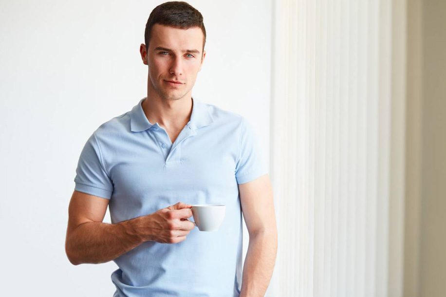 Quel polo porter au bureau, en soirée et le week end ?