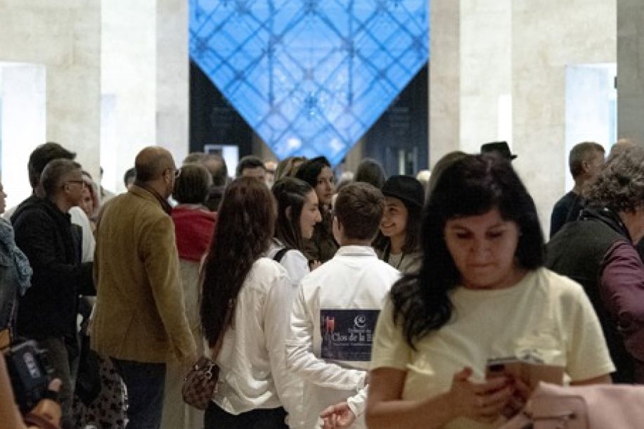 Invitation gratuite : Art Shopping réunit 350 exposants au Carrousel du Louvre