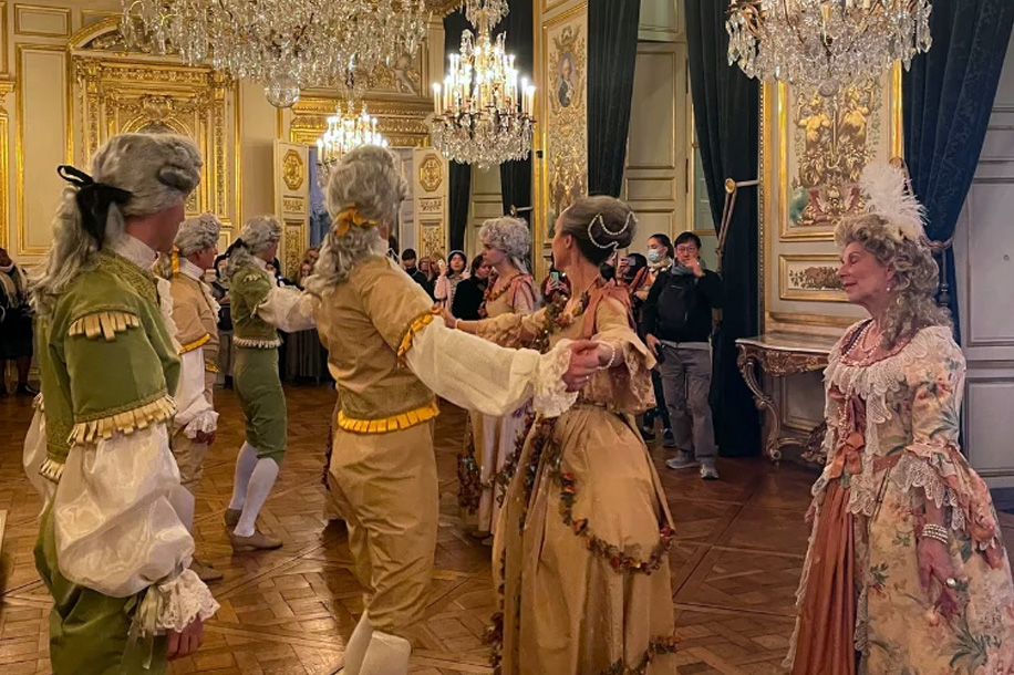 bal louis 15 hotel de la marine