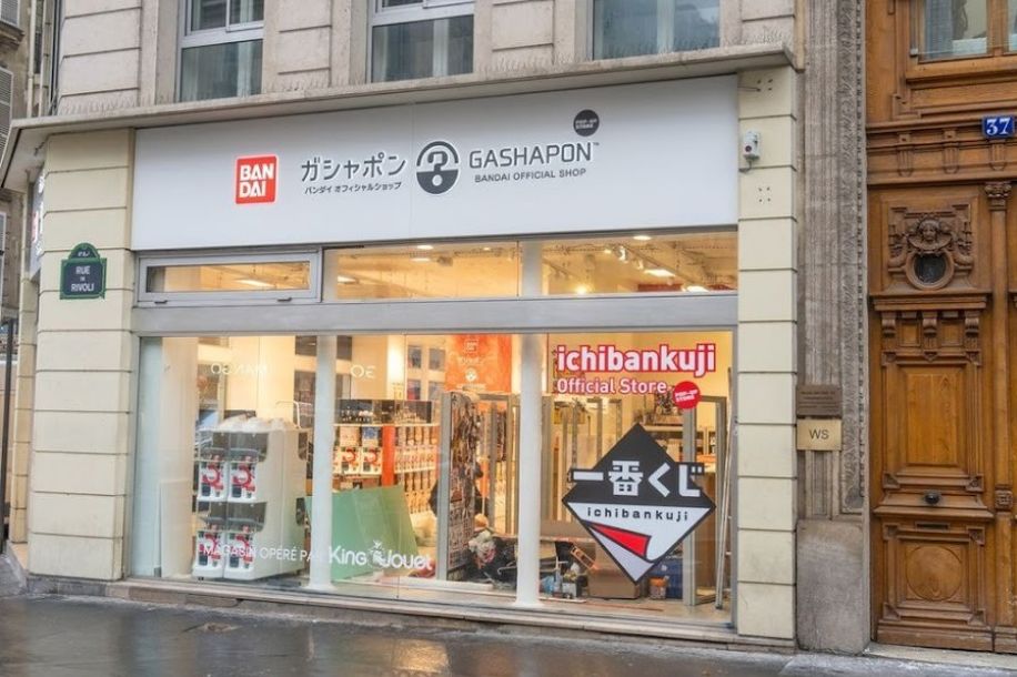 Un magasin de gashapon ouvre à Paris avec 300 machines à capsules !