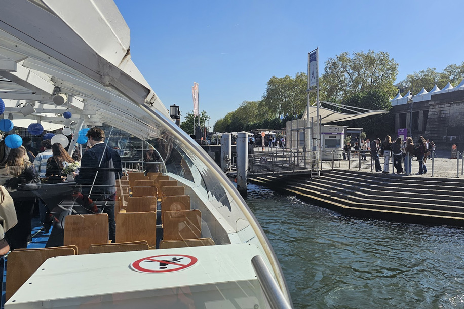 Explorer Paris en bateau avec un pass illimité