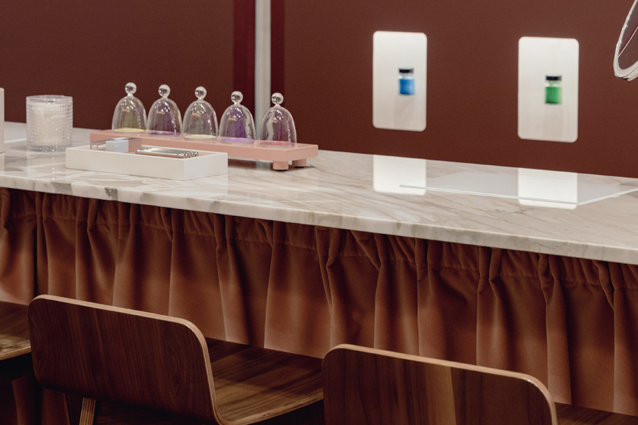 Créer son rouge à lèvres sur mesure en 30 minutes, c’est possible dans Paris