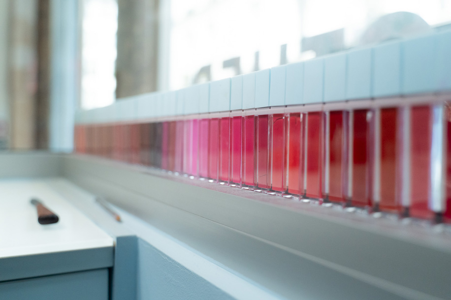 Créer son rouge à lèvres sur mesure en 30 minutes, c’est possible dans Paris