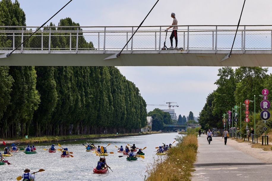Sortez les pagaies et descendez le canal de l'Ourcq en kayak !