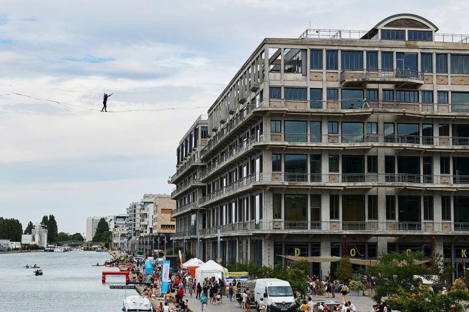 Sortez les pagaies et descendez le canal de l'Ourcq en kayak !