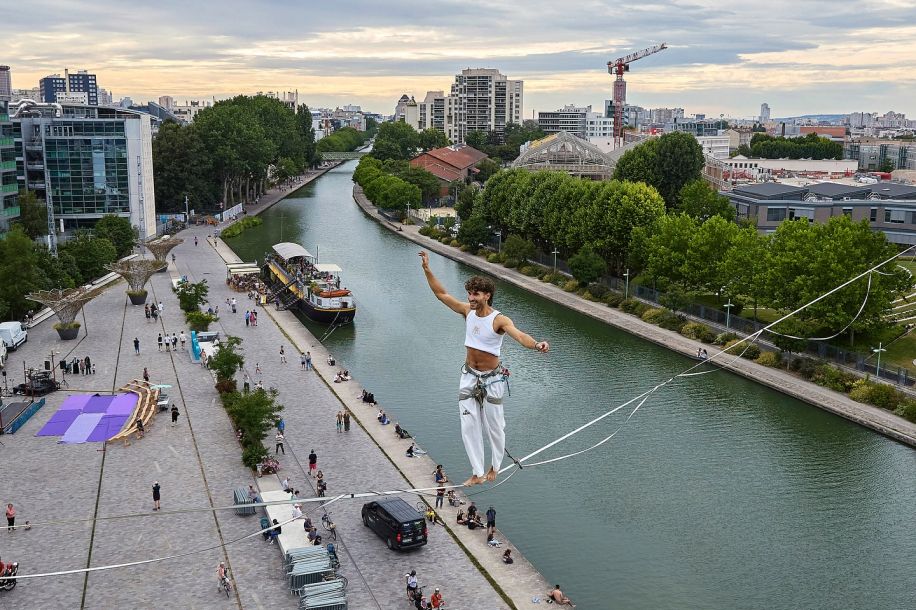 Sortez les pagaies et descendez le canal de l'Ourcq en kayak !