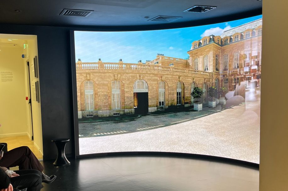 La Maison Élysée, face au Palais : musée, café et boutique Made in France
