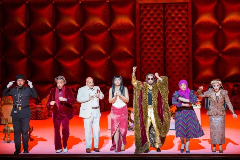 L'Opéra de Paris vend ses costumes : de 2 à 800 euros la pièce de scène