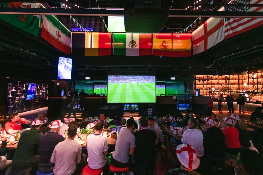Football interactif et Coupe du Monde : découvrez TOCA Social à Paris La Défense