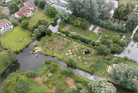 49 œuvres à découvrir en barque dans les Hortillonnages d’Amiens cet été 
