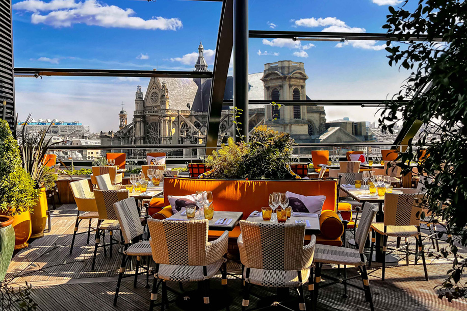 Le ROOF : le rooftop qui capte les couchers de soleil