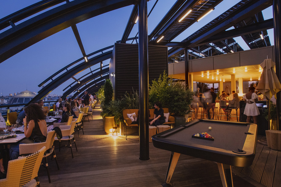 Le ROOF : le rooftop qui capte les couchers de soleil