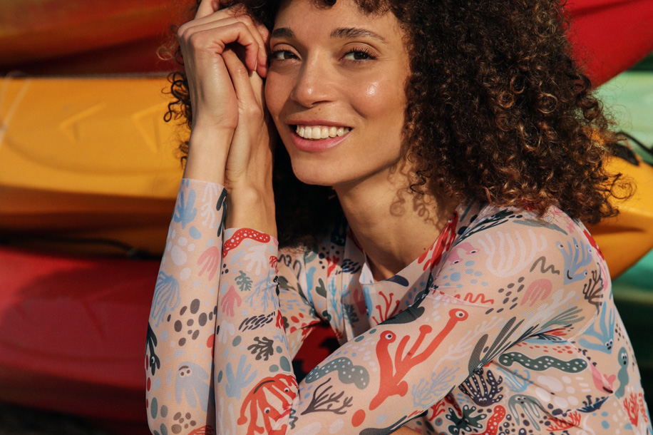 Dans le Marais, un pop up mêle mode balnéaire, art et innovation écologique