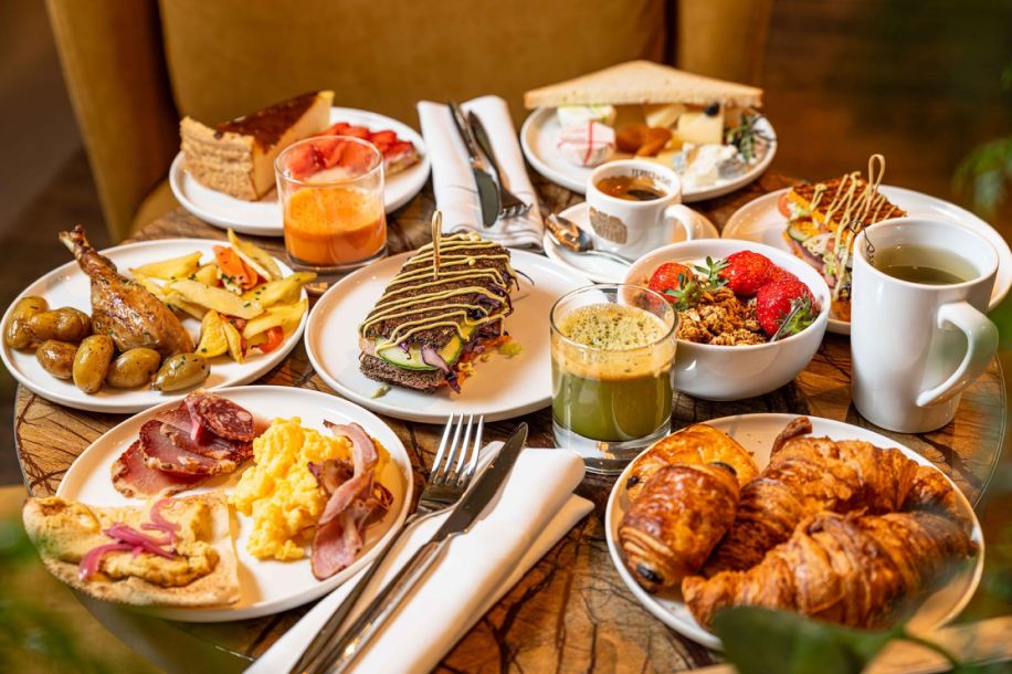 Le Brunch d'Amour d'Ariette : charcuteries basques, pâtisseries maison et champagne en option...