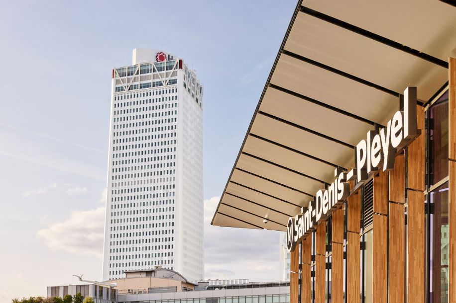 Dîner français et skybar panoramique au H4 Wyndham Paris Pleyel pour 55 €