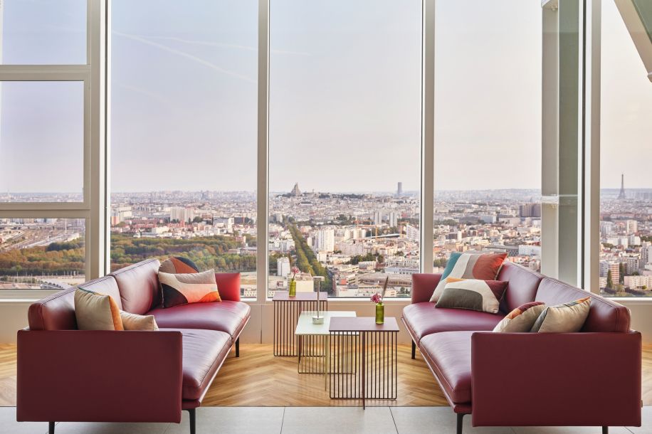Dîner français et skybar panoramique au H4 Wyndham Paris Pleyel pour 55 €