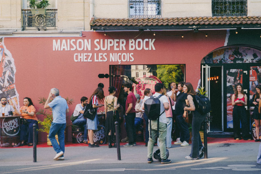 La Maison Super Bock réunit musique, art et gastronomie portugaise à Paris