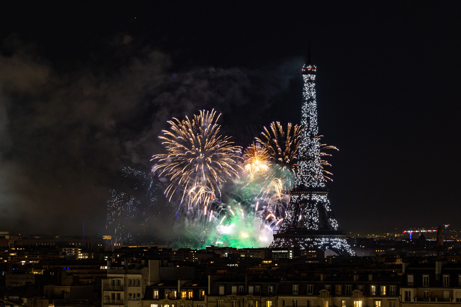 Un rooftop face à la Tour Eiffel pour célébrer le 13 juillet