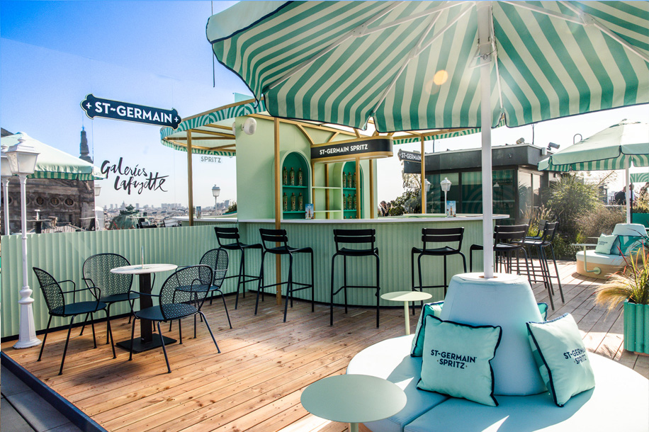 Ce rooftop parisien accueille l’été avec Cyril Lignac et un cocktail au sureau