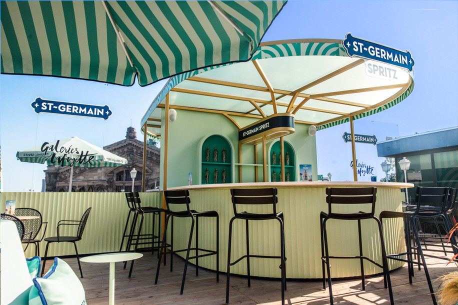 Ce rooftop parisien accueille l’été avec Cyril Lignac et un cocktail au sureau