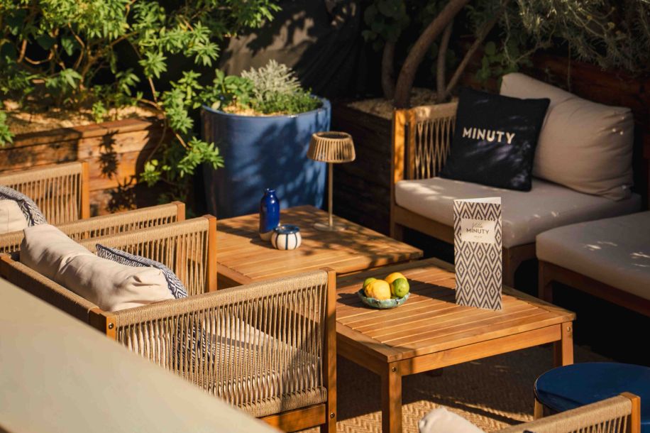 Rosé, tapenade et vue panoramique : découvrez la Villa Minuty du rooftop de Brach Paris