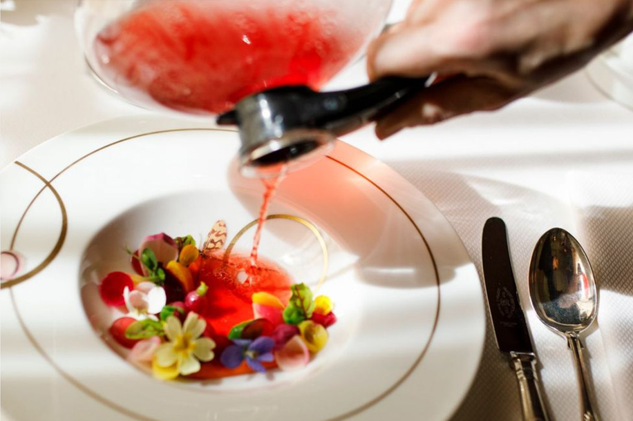 Une escapade en Bretagne entre grands crus et cuisine botanique, Cheffe Chantel Dartnall.