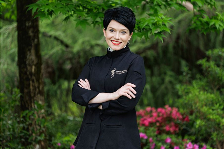 Une escapade en Bretagne entre grands crus et cuisine botanique, Cheffe Chantel Dartnall.