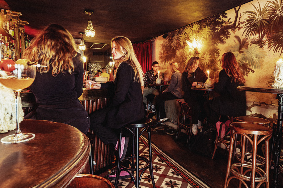 Huit personnalités parisiennes réunies dans une carte de cocktails