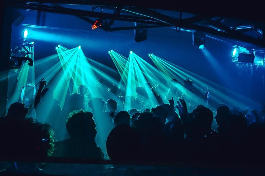 Pop le jeudi, électro le week end, entrée gratuite avant minuit en prévente : l'été du Badaboum