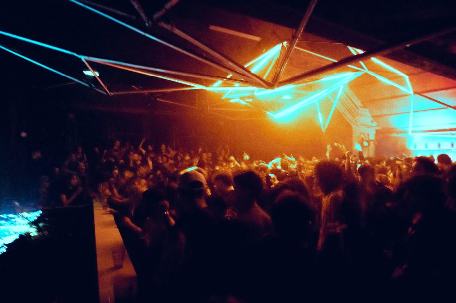 Pop le jeudi, électro le week end, entrée gratuite avant minuit en prévente : l'été du Badaboum
