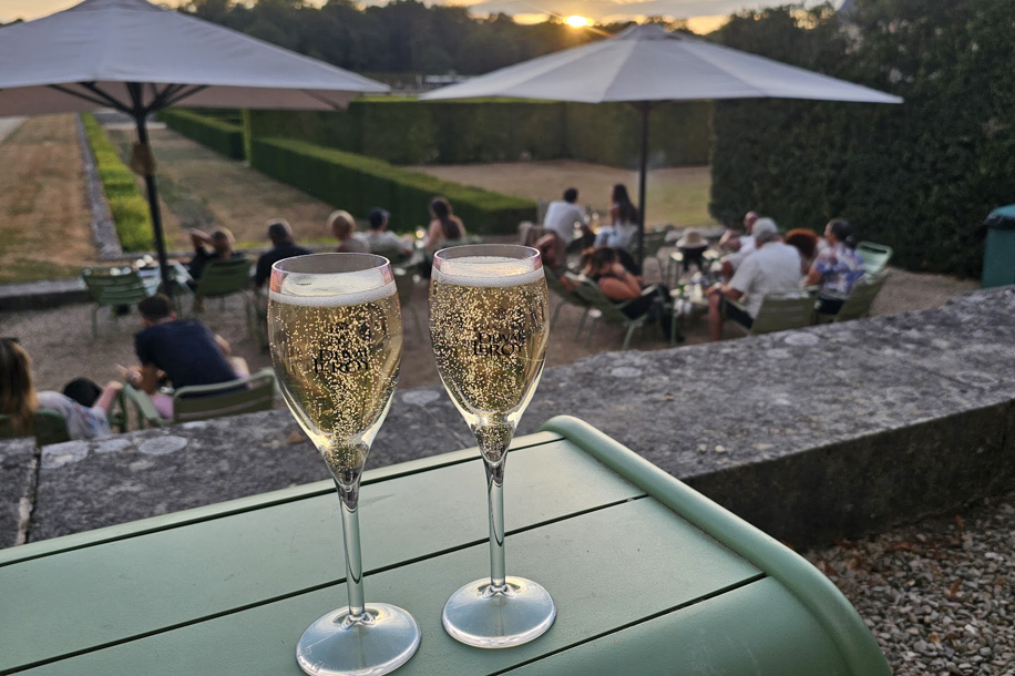 Une soirée magique avec 2 000 bougies et un feu d’artifice pour visiter Vaux le Vicomte de nuit