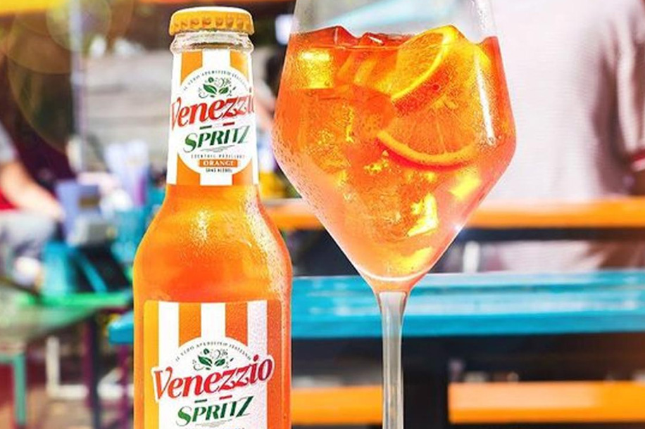 Venezzio dévoile son nouveau Spritz au Pamplemousse Rose