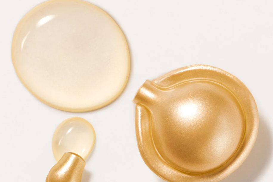 Elizabeth Arden lance ses nouvelles capsules dorées aux céramides