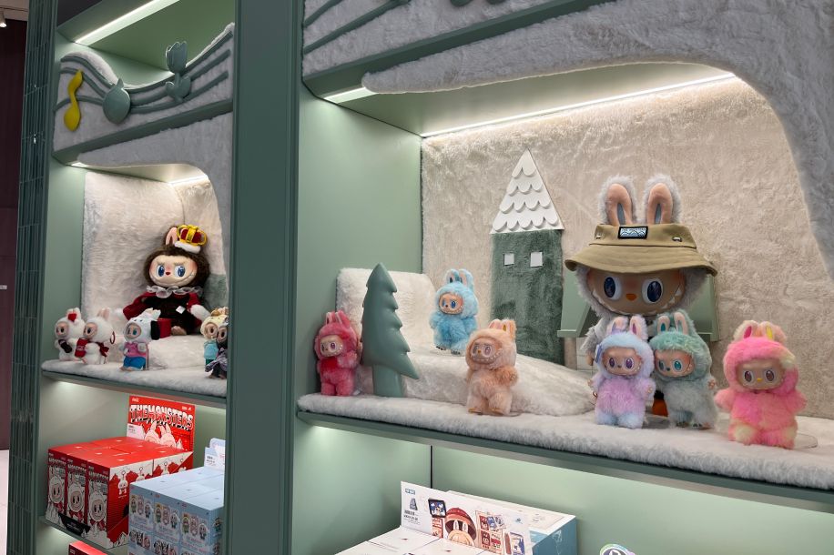 Nouveau POP MART Haussmann : 3 niveaux, catalogue complet et produits exclusifs à Paris !