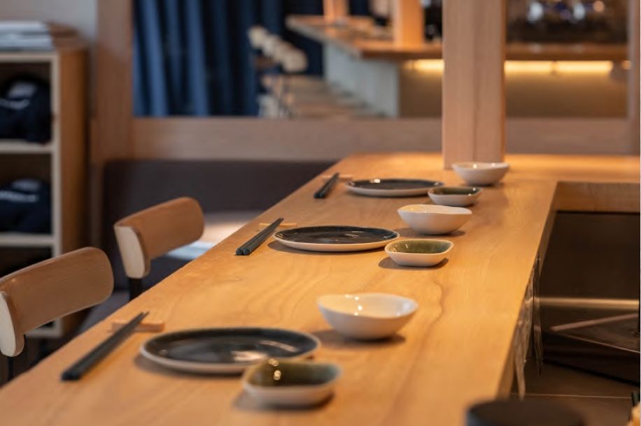 Kissaba, le bar à temaki d'iRASSHAi avec cuisine ouverte, 4 menus et dégustation de saké