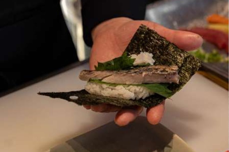 Kissaba, le bar à temaki d'iRASSHAi avec cuisine ouverte, 4 menus et dégustation de saké