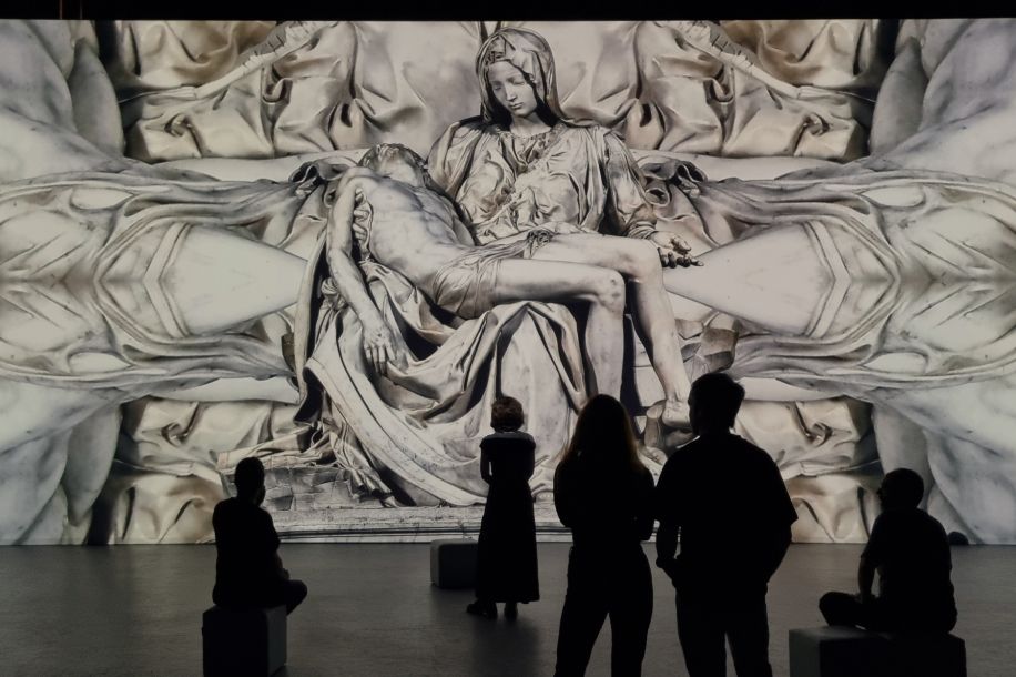 Leonardo versus Michelangelo, la nouvelle exposition immersive de la Défense