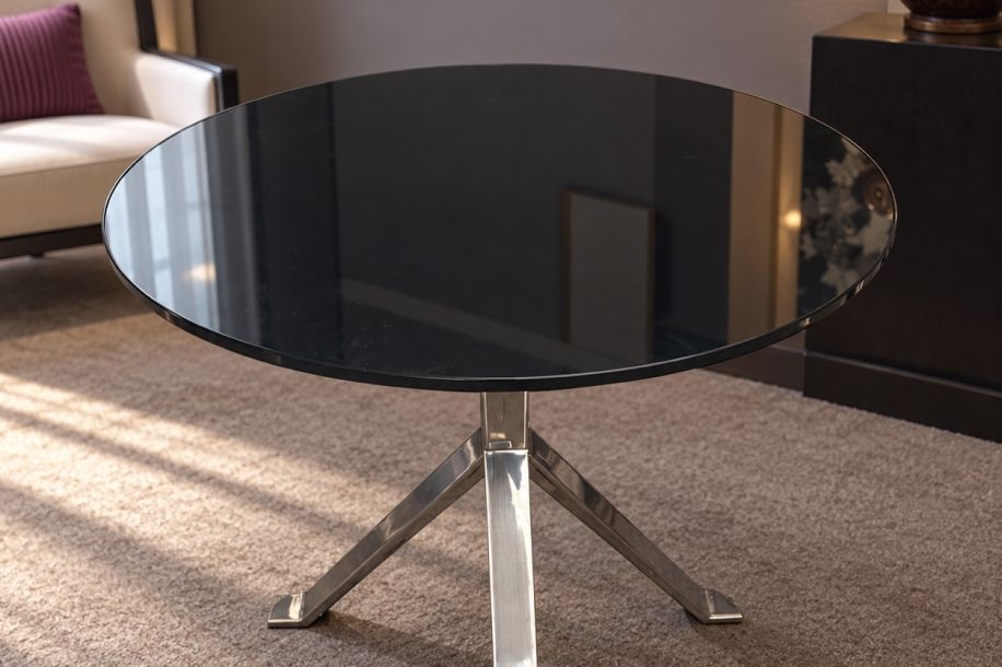 Offrez vous du mobilier d’hôtel à prix réduit : jusqu’à  80 % sur une quarantaine de références !