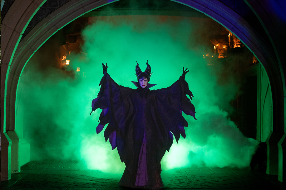 Halloween à Disneyland Paris : 4 chars et des décors inédits