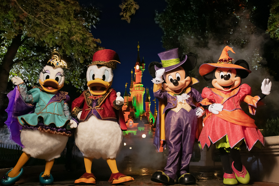 Halloween à Disneyland Paris : 4 chars et des décors inédits