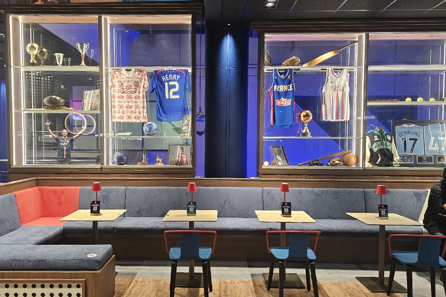 Urban Sports Bar : un bar pour dîner, boire un verre, jouer (gratuitement) et suivre les matchs