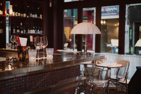 josie le bar a vins de clichy qui fete ses 1 an puree volcan vins au verre et soirees