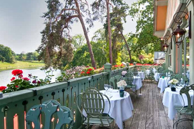 Dîner romantique dans un chalet sur une île... en plein Paris