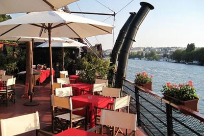 Brunch buffet à volonté sur la Seine