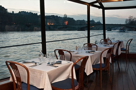 Dîner croisière, un régal pour les yeux et les papilles avec la Péniche Marina