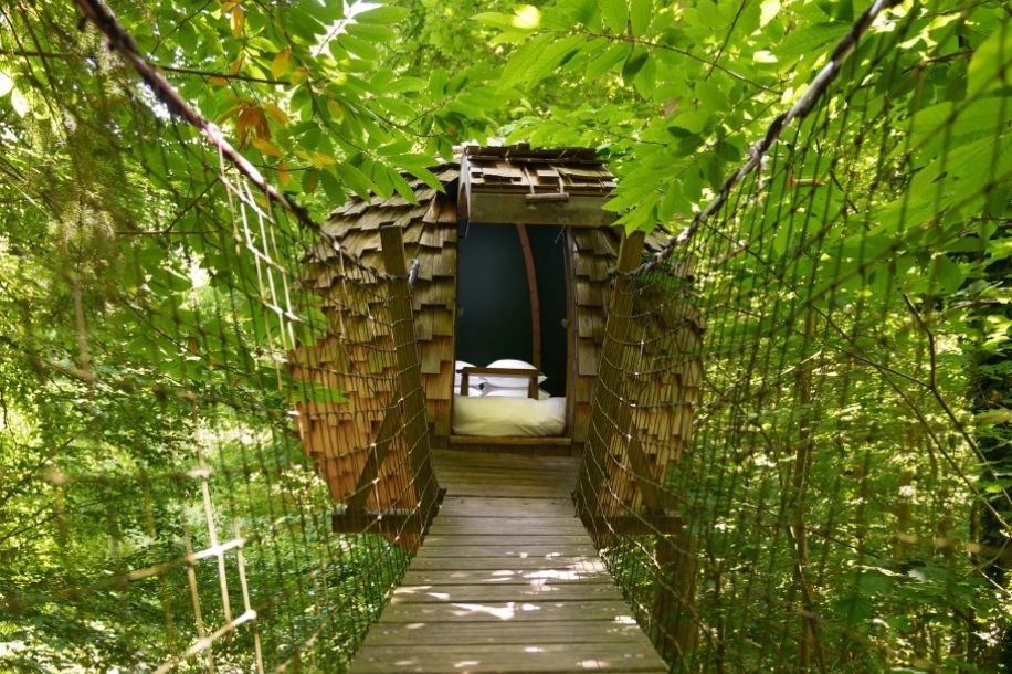 Cabanes perchées dans les arbres : l'expérience insolite à 50 min de Paris