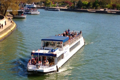 Croisière sur le canal Saint Martin à 10 € au lieu de 20 € avec Paris Canal