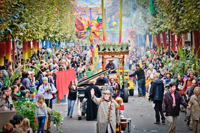 Festival des Vendanges 2016, spectacles d'arts de rue gratuits