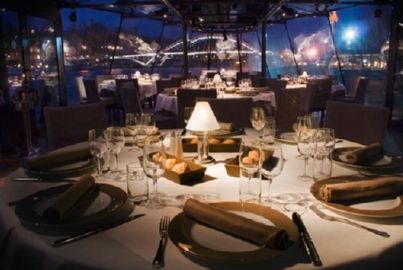 Réveillon 2012 : Croisière Dîner en service élégance avec vue sur les illuminations parisiennes