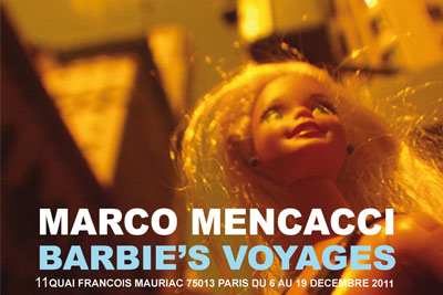 Exposition photo gratuite de Barbie en voyages 